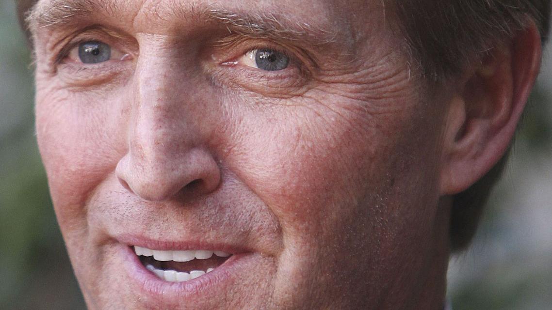 Tim Steller's Political Notebook: Flake takes on Trump